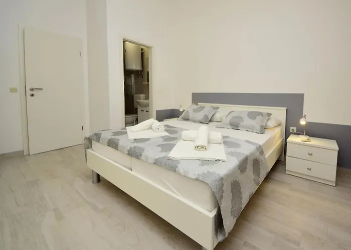 Moreska-2 By Interhome * فيغاني